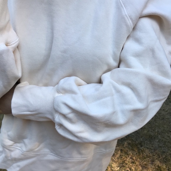 🆕J. Crew X Rivet & Thread Puff Sleeve Cream Off White Sweatshirt - Picture 9 of 11